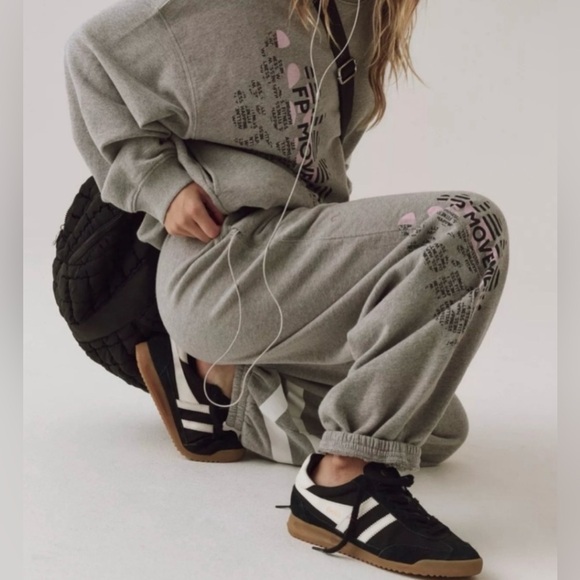 NWT Free People Movement M All Star Logo Pants in Heather Gray/White Sweatpants - Picture 1 of 8